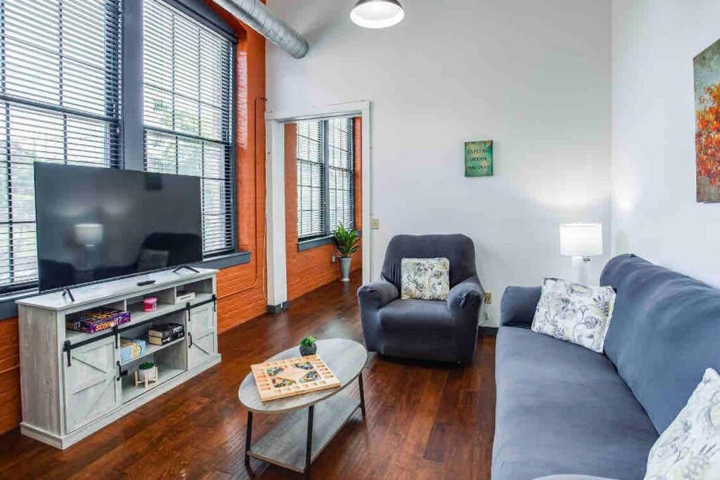 Apartament Ny Style Centric Loft With King Bed By Park Av. Rochester Zewnętrze zdjęcie