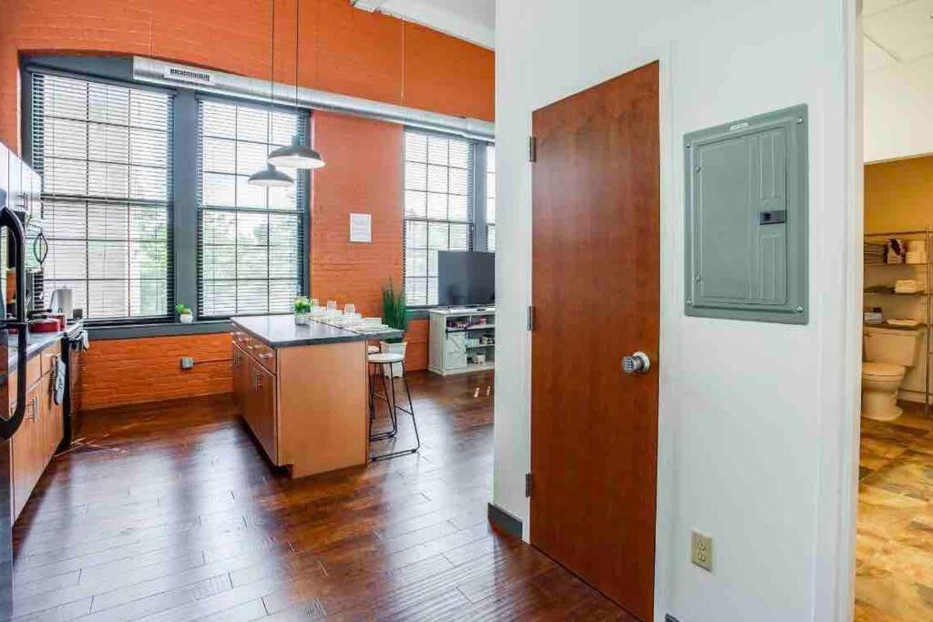 Apartament Ny Style Centric Loft With King Bed By Park Av. Rochester Zewnętrze zdjęcie